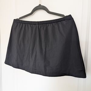 Maxine of Hollywood Women's Size 12 Black Mid Rise Swim Skirt